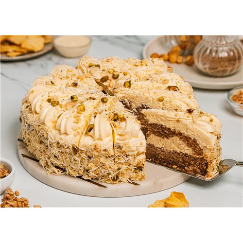 1-238 Hummingbird Cake_HR